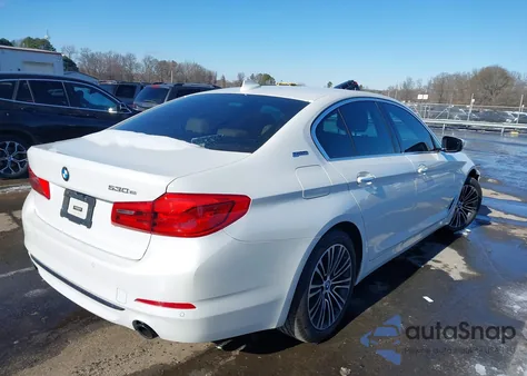 2018 BMW 530E xDrive Iperformance z USA, uszkodzony, nr VIN WBAJB1C52JB083963